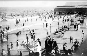 The Tybee Island pier and beach were popular destinations in the 1930s. Photo courtesy of the Tybee Island Historical Society.