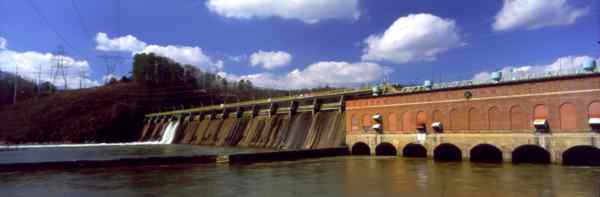 The 1,000-foot-long, 60-foot-high Morgan Falls Dam was completed in 1904. It produced Atlanta’s first hydroelectric power, and the majority of its output was originally used to power the Atlanta streetcar system. Photo by Richard T. Bryant. Email richard_t_bryant@mindspring.com