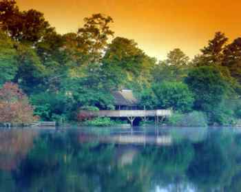 The Chattahoochee Nature Center is a popular place for children and adults to learn more about the river  and its wildlife. Photo by Richard T. Bryant. Email richard_t_bryant@mindspring.com.