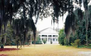 This mansion was built around 1835 at Greenwood Plantation, a cotton plantation that was  acquired in 1899 as a hunting estate by Col. Oliver Hazard Payne. The family of one of his descendants,   John Hay Whitney, owns the house today. Photo by Richard T. Bryant. Email richard_t_bryant@mindspring.com